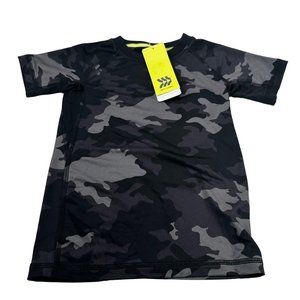 All In Motion Boys Size XS 4-5 Tee Shirt Black Camouflage Short Sleeve New